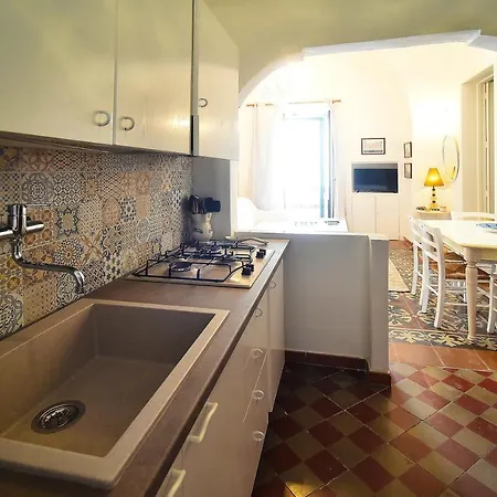 Le Di Via Patitari * Gallipoli